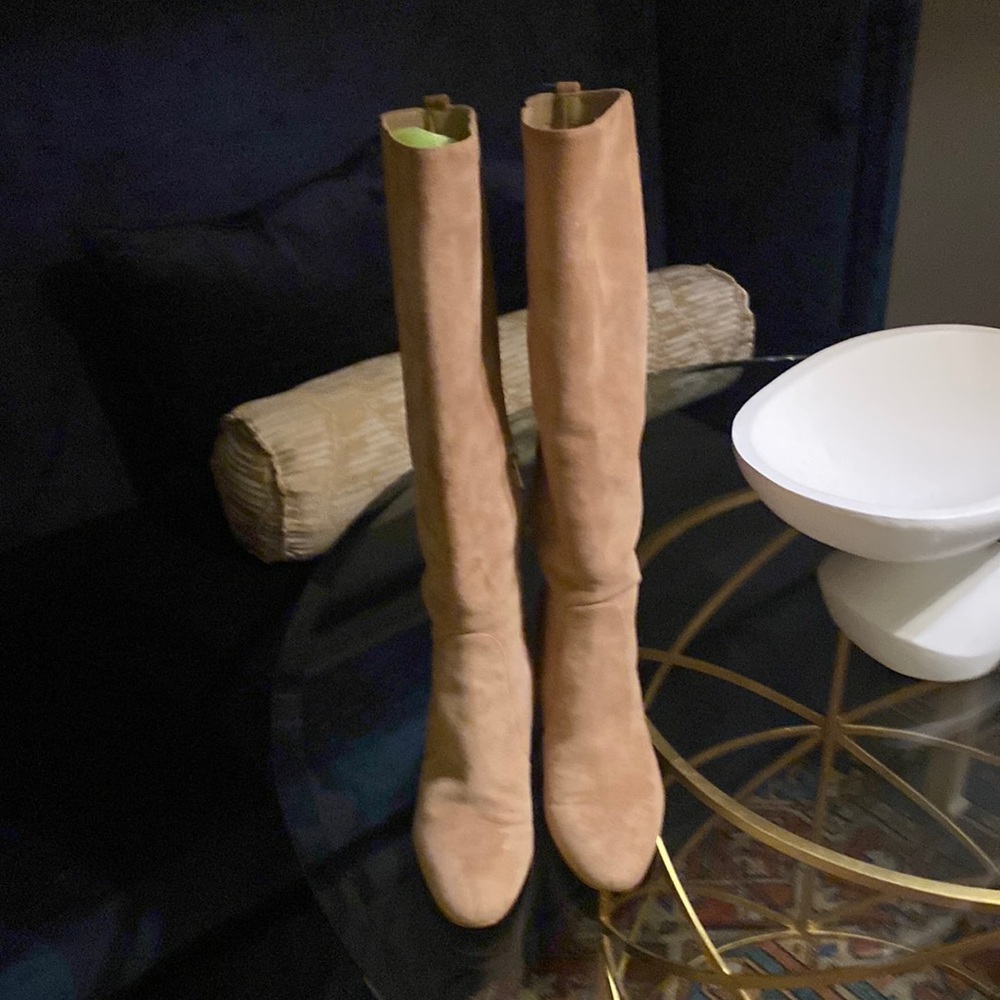 Lovely tan suede boots - amazing condition